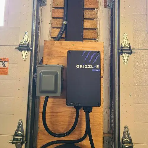Grizzl-E Duo EV charger installation in Kamloops.